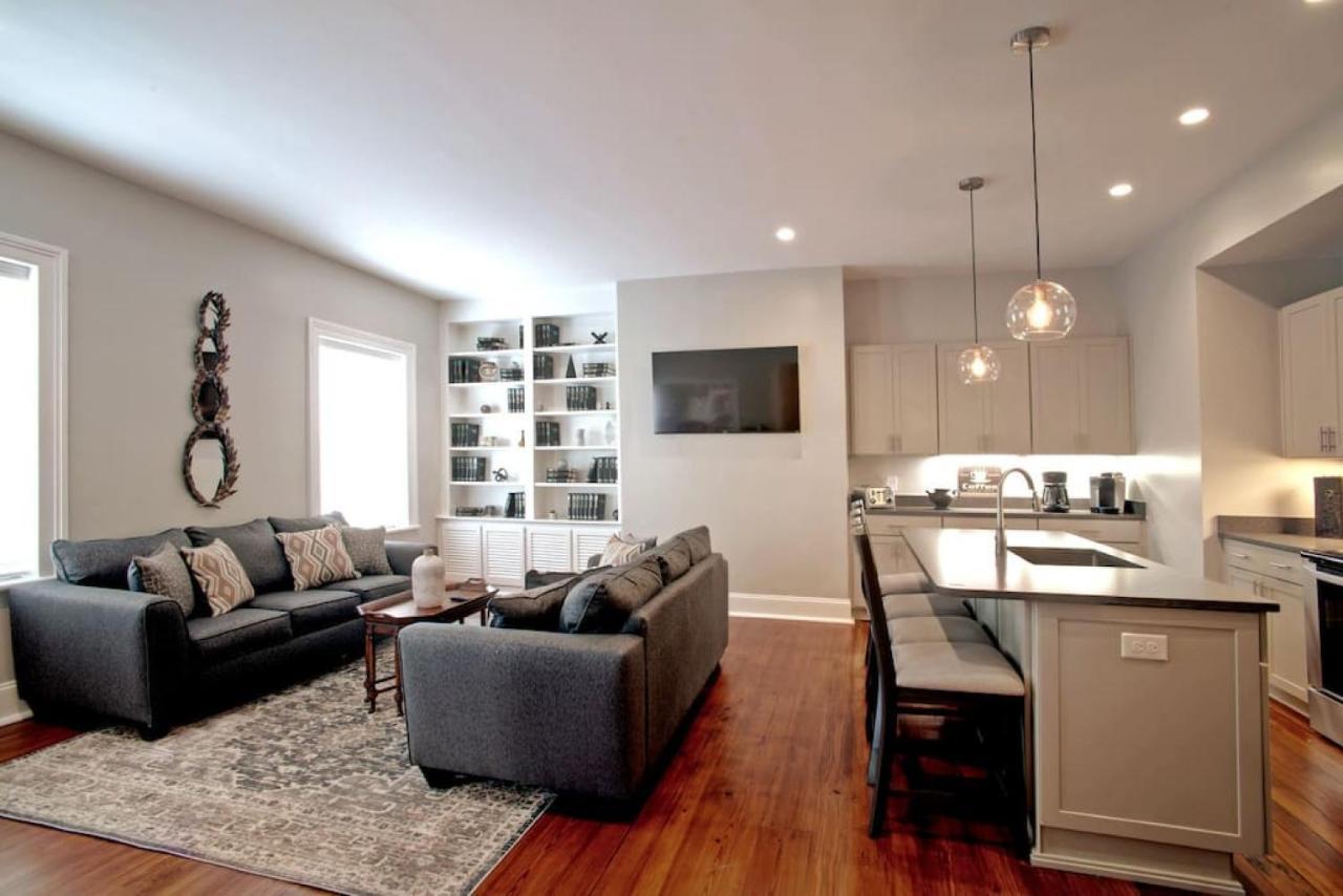 Vila Newly Renovated 4 Bed 3 Bath And 2 Parking Spots Savannah Exteriér fotografie