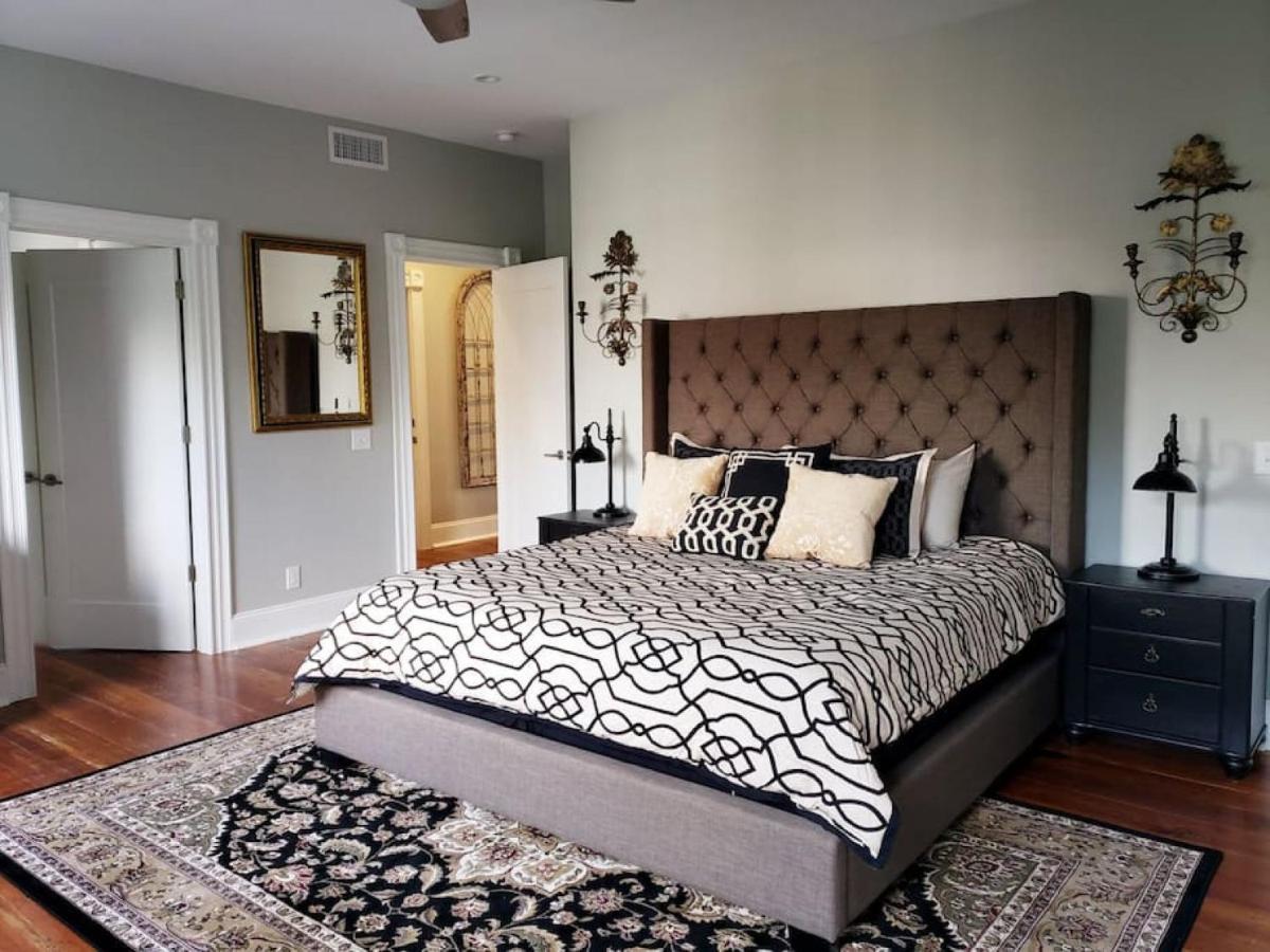 Vila Newly Renovated 4 Bed 3 Bath And 2 Parking Spots Savannah Exteriér fotografie