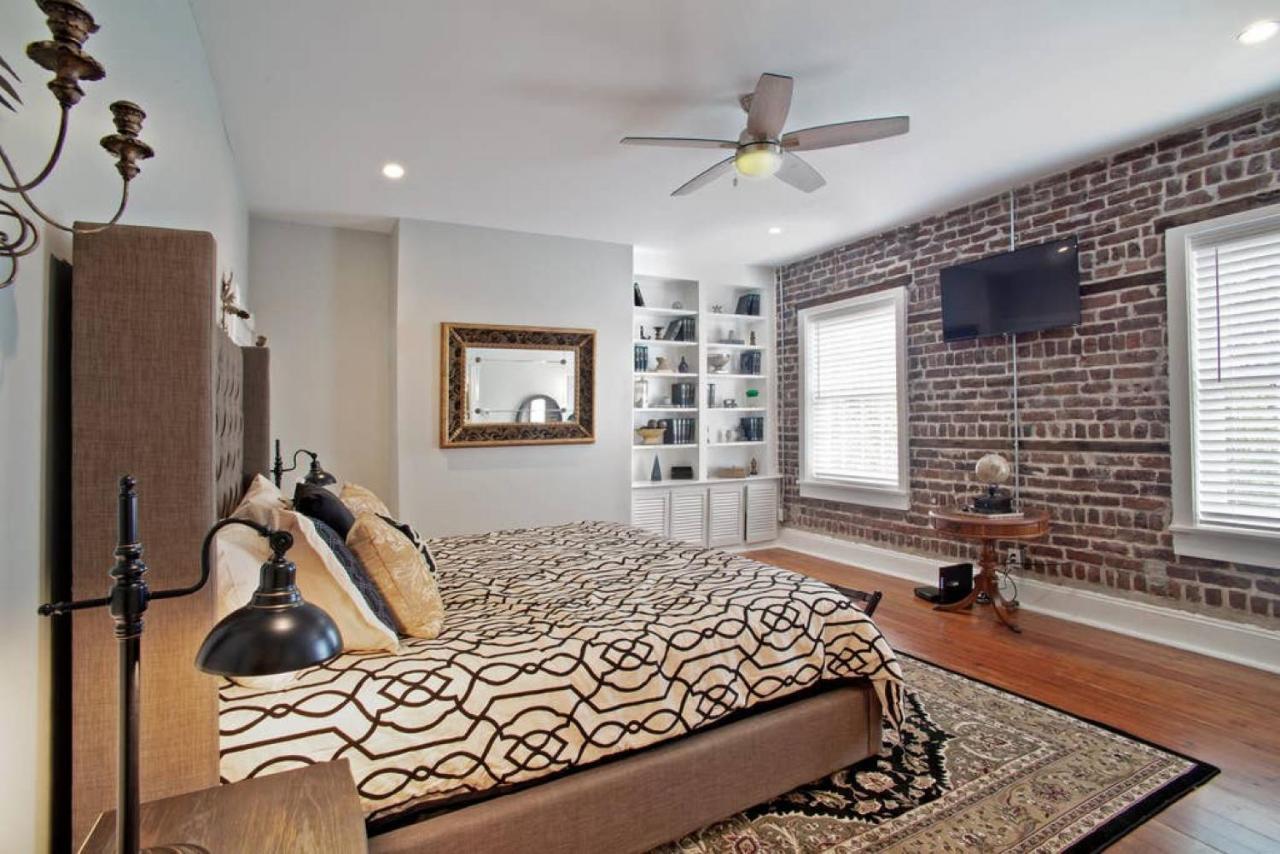 Vila Newly Renovated 4 Bed 3 Bath And 2 Parking Spots Savannah Exteriér fotografie