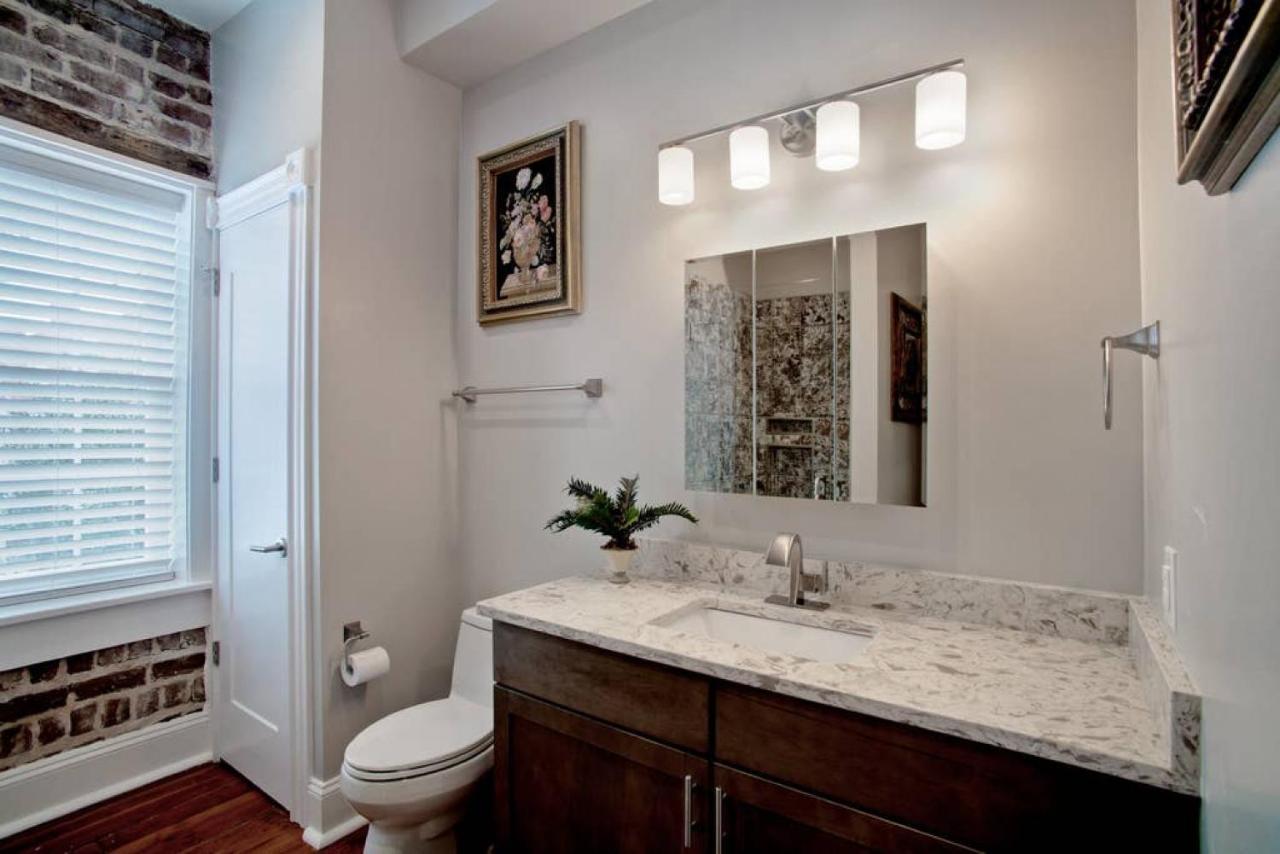 Vila Newly Renovated 4 Bed 3 Bath And 2 Parking Spots Savannah Exteriér fotografie