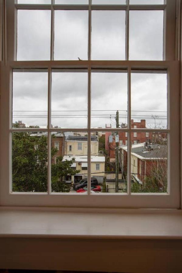 Vila Newly Renovated 4 Bed 3 Bath And 2 Parking Spots Savannah Exteriér fotografie
